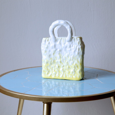 Olivia Berckemeyer, My Yellow Bag (aus der Serie Homebag)