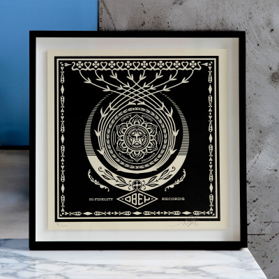 Shepard Fairey (OBEY), Crescent